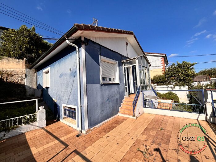 Casas en venta y pisos alquiler - 3