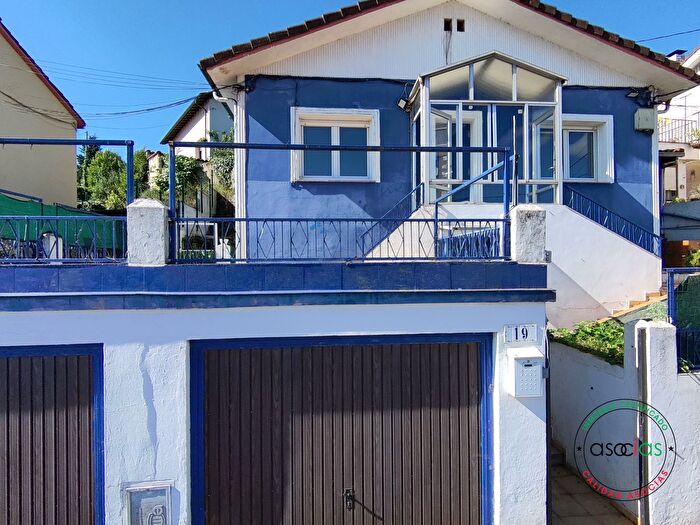 Casa en venta en Sur, Roces de 4 habitaciones