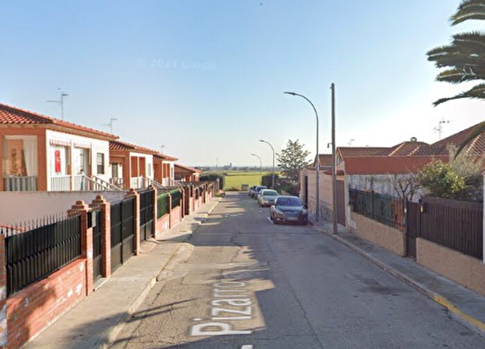 Casa en venta en Huecas, Toledo de 4 habitaciones