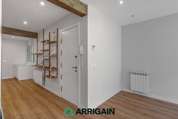 Casas en venta y pisos alquiler - 3