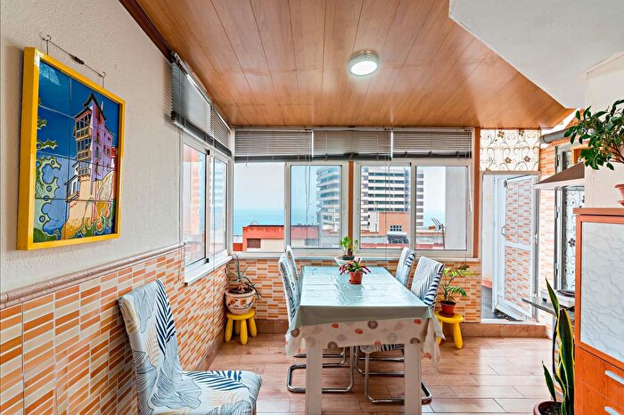 Casas en venta y pisos alquiler - 1