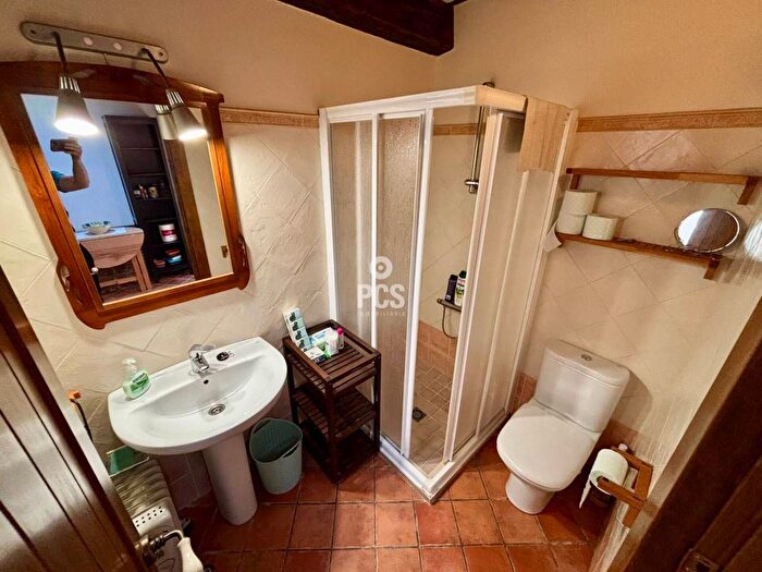 Casas en venta y pisos alquiler - 2