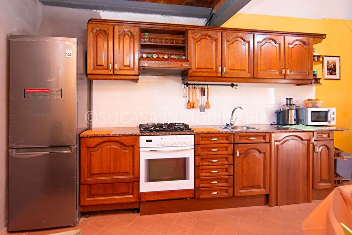 Casas en venta y pisos alquiler - 3