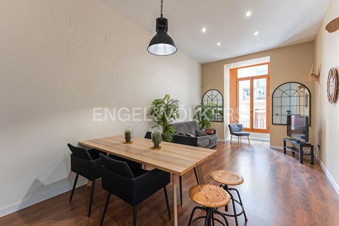 Casas en venta y pisos alquiler - 2