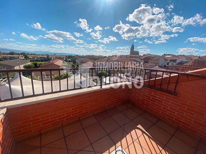 Casas en venta y pisos alquiler - 1