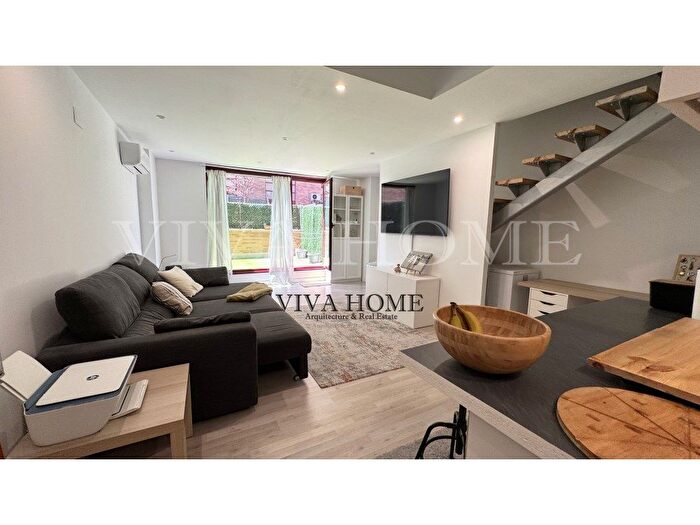 Casas en venta y pisos alquiler - 1