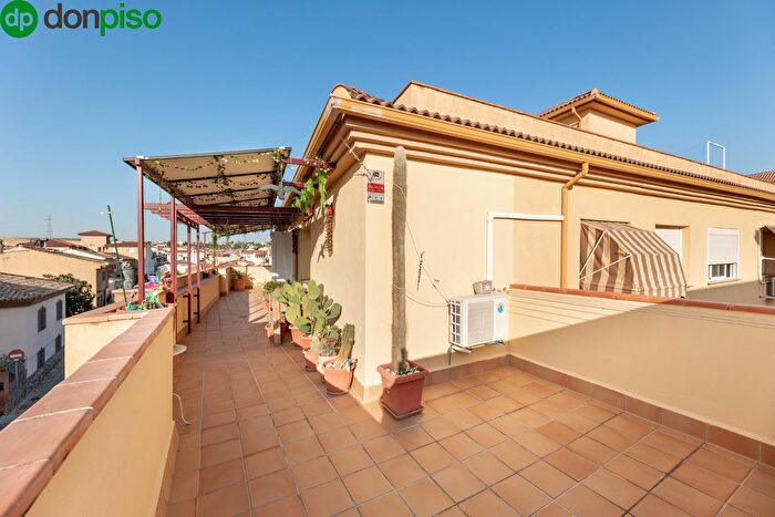 Piso en venta en Híjar, Las Gabias de 3 habitaciones