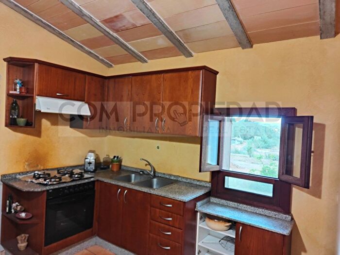 Casas en venta y pisos alquiler - 3