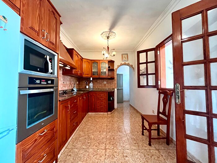 Casa en venta en Ingenio pueblo, Ingenio de 3 habitaciones