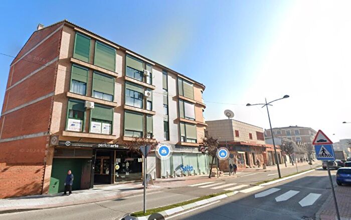 Casas en venta y pisos alquiler - 2