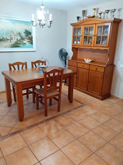 Casas en venta y pisos alquiler - 2