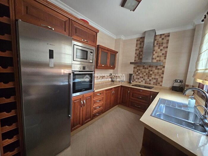 Casas en venta y pisos alquiler - 3