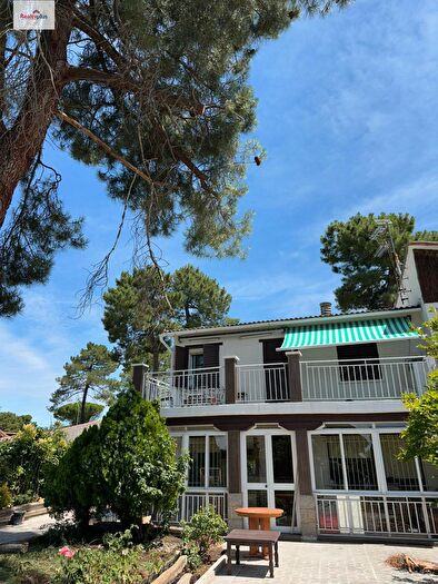 Casa en venta en Maello, Ávila de 4 habitaciones