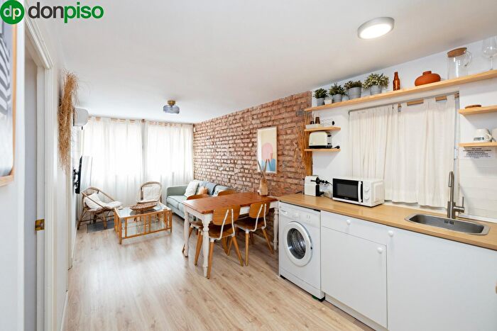 Casas en venta y pisos alquiler - 1