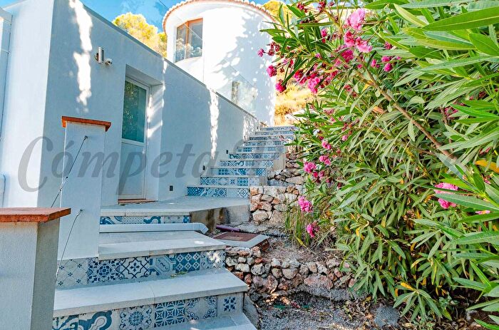 Casas en venta y pisos alquiler - 3