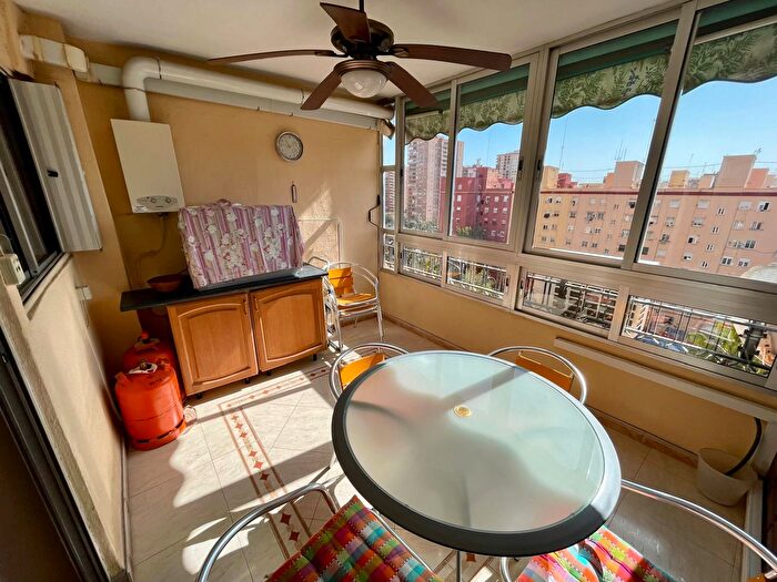 Casas en venta y pisos alquiler - 2