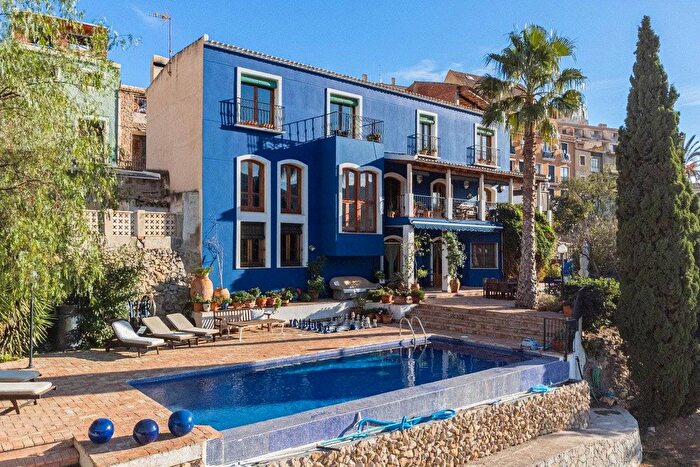 Casas en venta y pisos alquiler - 1