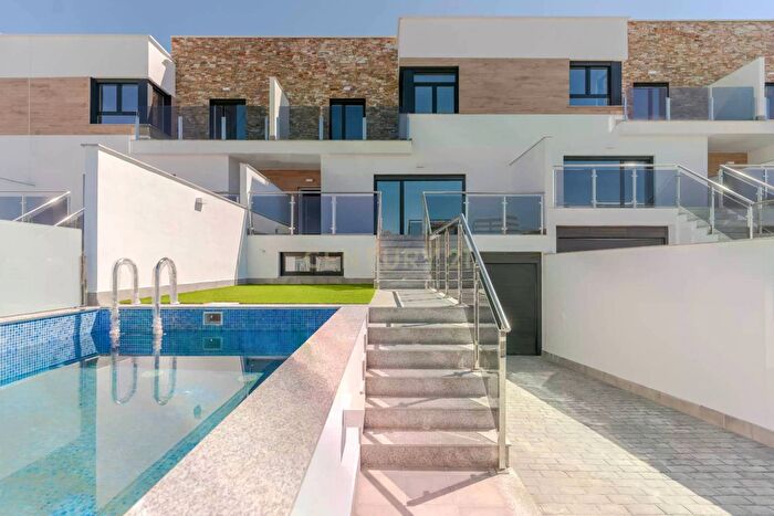 Casas en venta y pisos alquiler - 1