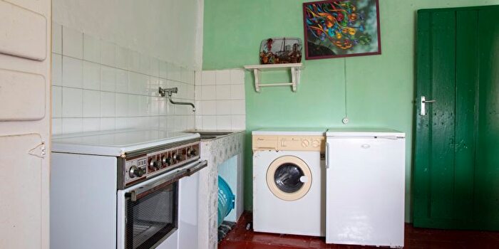 Casas en venta y pisos alquiler - 3