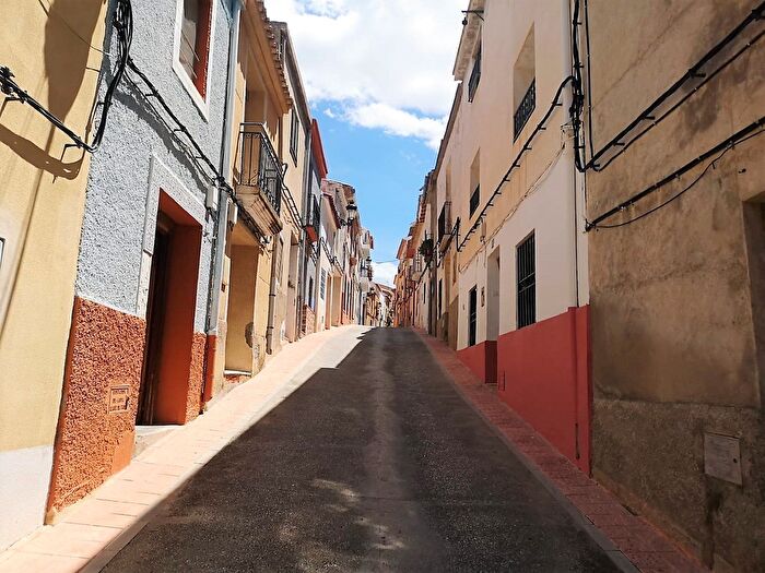 Casas en venta y pisos alquiler - 2