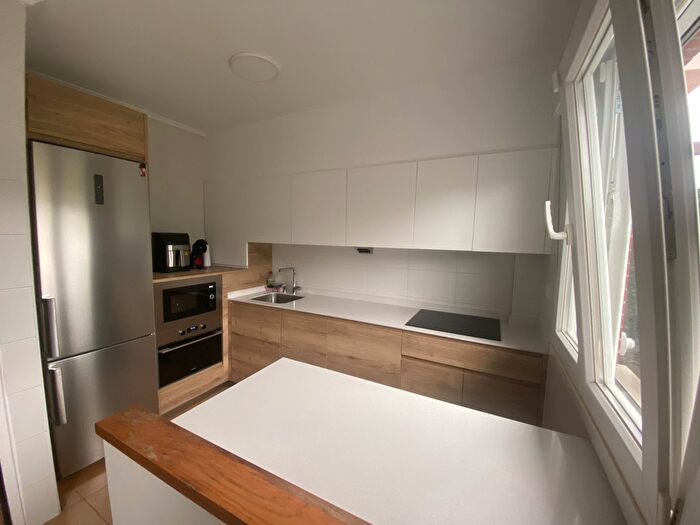 Casas en venta y pisos alquiler - 3