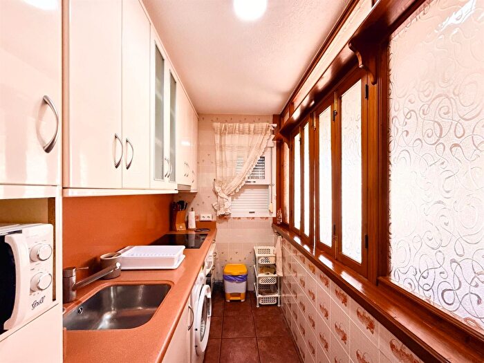 Casas en venta y pisos alquiler - 2