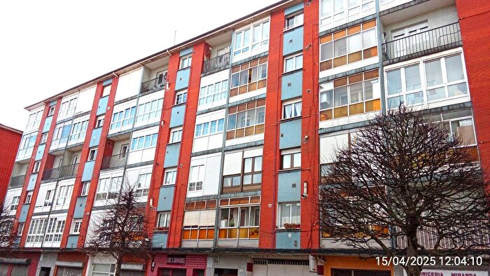 Casas en venta y pisos alquiler - 2
