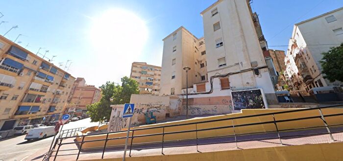 Piso en venta en Bailén Miraflores, La Florida Parque Norte de 4 habitaciones