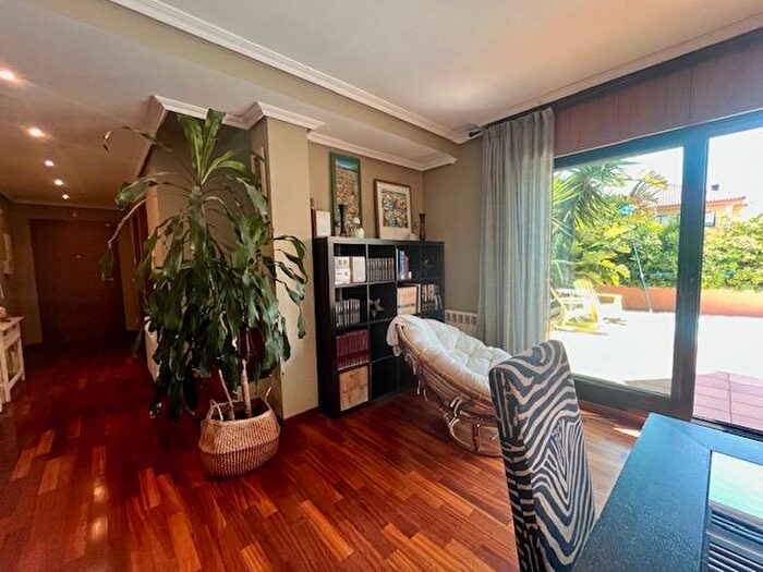 Casas en venta y pisos alquiler - 3