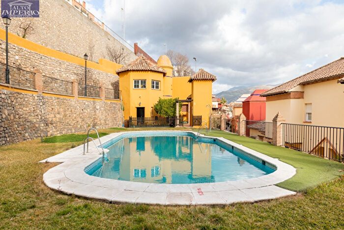 Casas en venta y pisos alquiler - 1