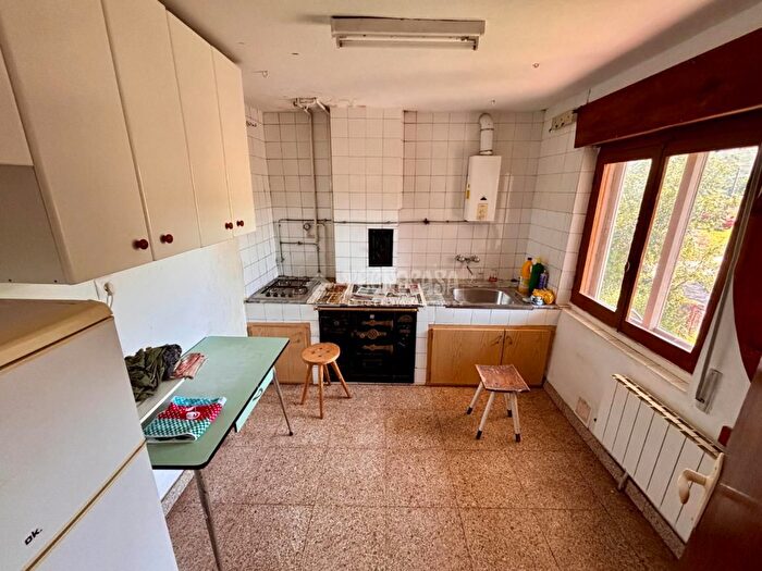 Casas en venta y pisos alquiler - 3