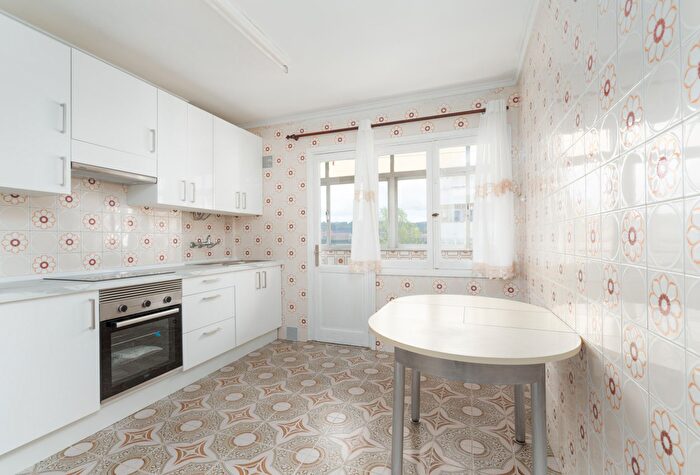 Casas en venta y pisos alquiler - 1
