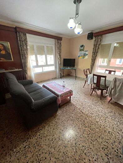 Casas en venta y pisos alquiler - 2