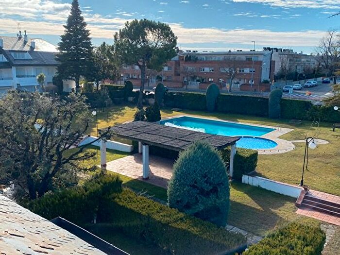 Casas en venta y pisos alquiler - 1