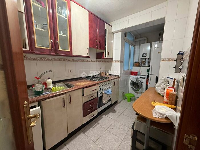 Casas en venta y pisos alquiler - 2