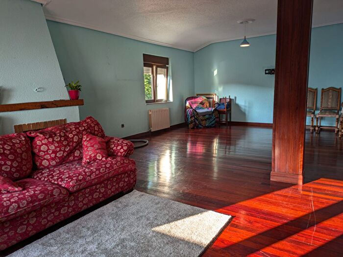 Casas en venta y pisos alquiler - 3