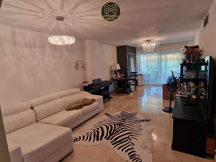 Piso en venta en Estepona Pueblo, Centro de 3 habitaciones