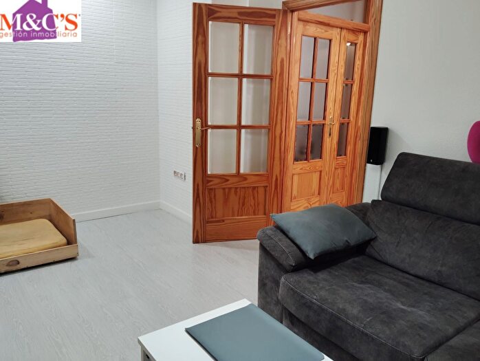 Casas en venta y pisos alquiler - 2