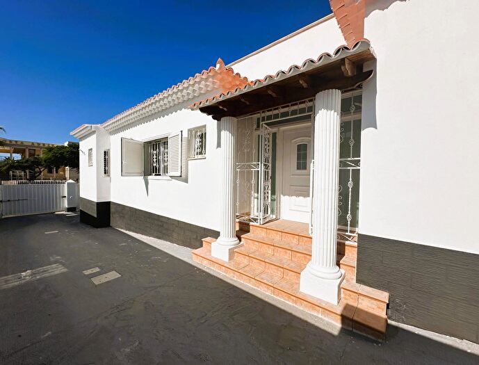 Casas en venta y pisos alquiler - 2