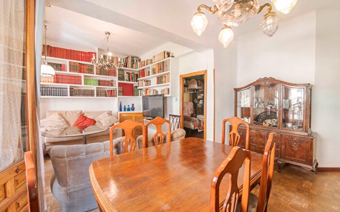 Casas en venta y pisos alquiler - 2