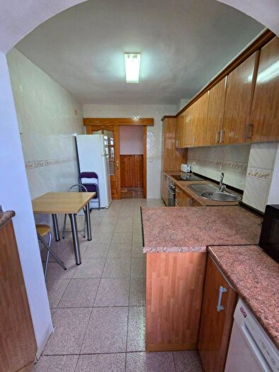 Casas en venta y pisos alquiler - 2