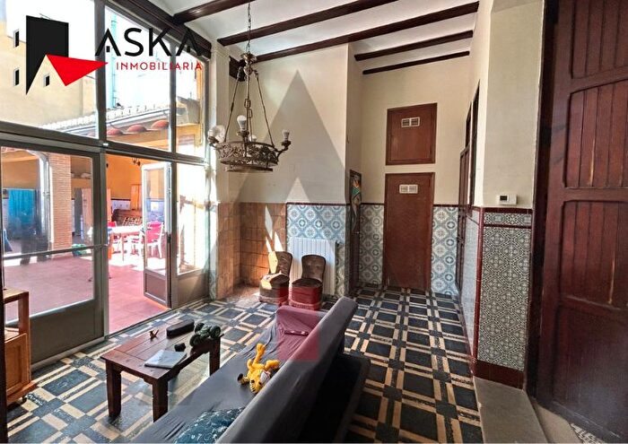 Casas en venta y pisos alquiler - 2