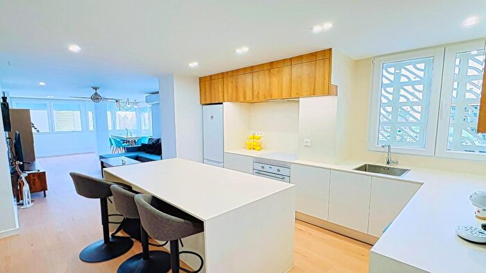 Piso en venta en Playa Levante, Benidorm de 2 habitaciones