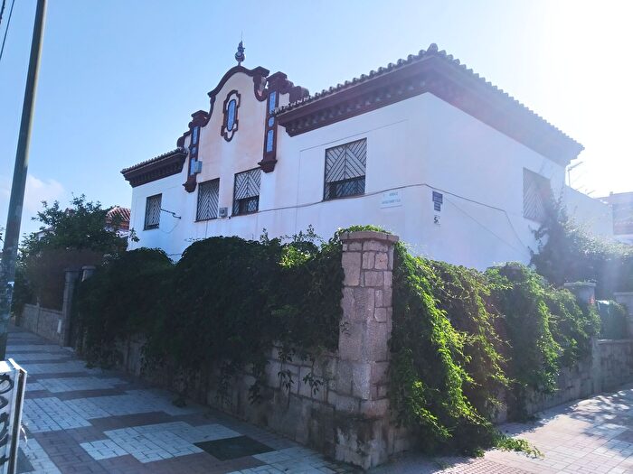 Casas en venta y pisos alquiler - 1