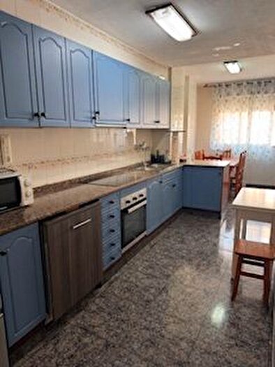 Casas en venta y pisos alquiler - 1