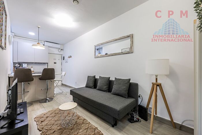 Casas en venta y pisos alquiler - 1