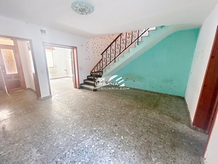 Casas en venta y pisos alquiler - 2
