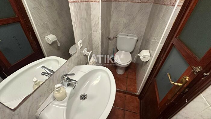 Casas en venta y pisos alquiler - 2