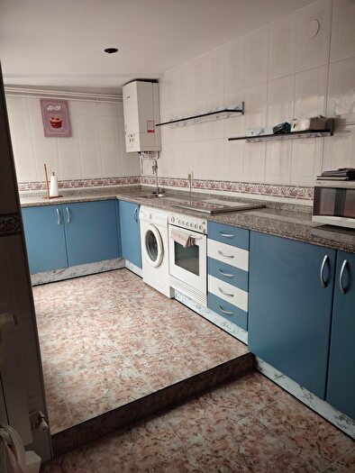 Casas en venta y pisos alquiler - 1
