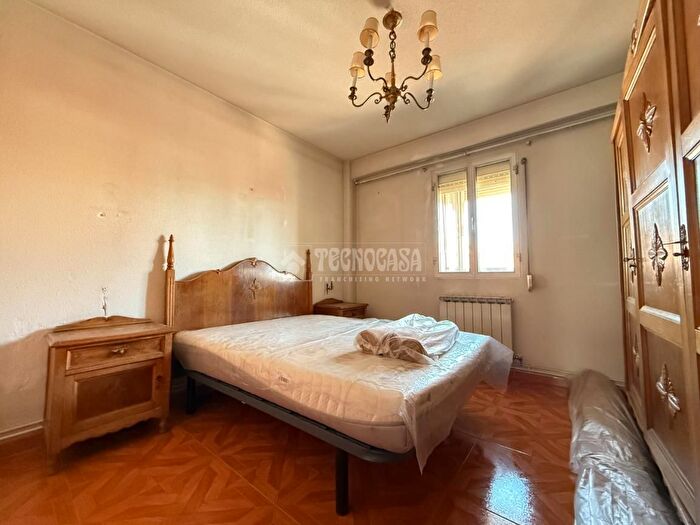 Casas en venta y pisos alquiler - 2